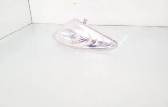 Mazda Premacy Front indicator light P1997