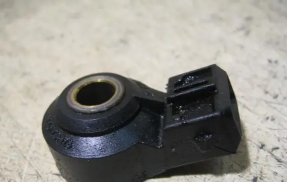 Detonation knock sensor