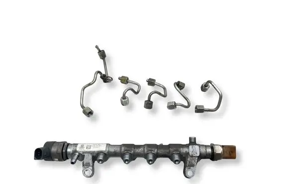 Volkswagen Tiguan Fuel main line pipe 03L130089J 057130764AB 03L906054