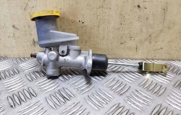 Subaru Outback Clutch master cylinder