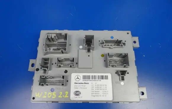 Mercedes-Benz C W205 SAM control unit A2229009708 A2229024208