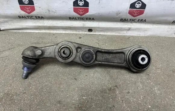 Mercedes-Benz C W205 Front lower control arm/wishbone 20513L B7494
