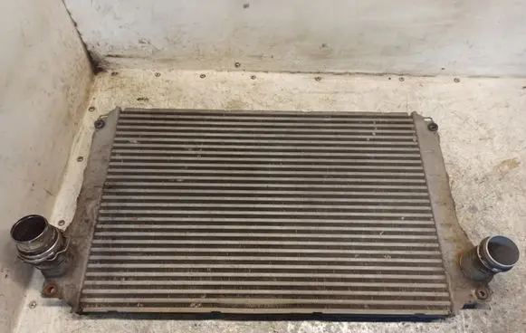 Toyota Avensis T250 Intercooler radiator JD1271002220