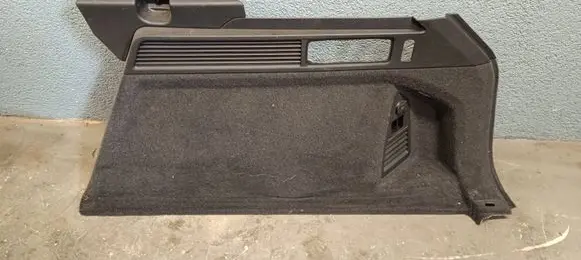 Volkswagen Touareg III Trunk/boot side trim panel 760867038C