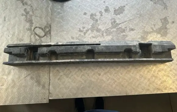 Nissan Qashqai Rear bumper foam support bar 85090HV00A