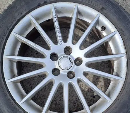 Jaguar XJ X350 R18 alloy rim C2P1010
