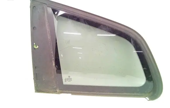 BMW X3 E83 Rear side window