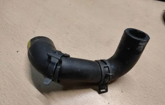 Mazda CX-5 Air intake hose/pipe