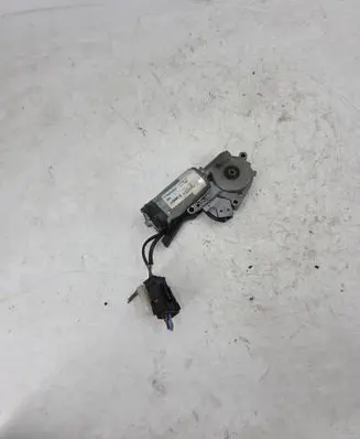 BMW 5 E34 Sunroof motor/actuator 1378645