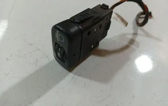Mercedes-Benz Sprinter W906 Headlight level height control switch 0135454026