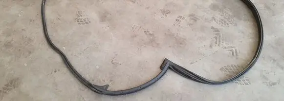 Lexus GS 250 350 300H 450H Front door rubber seal