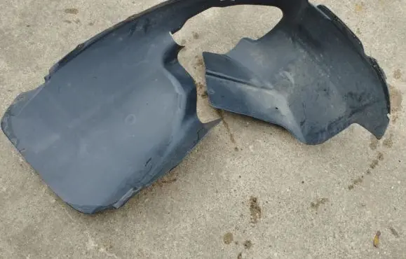 Chrysler Pacifica Front wheel arch liner splash guards 04857646