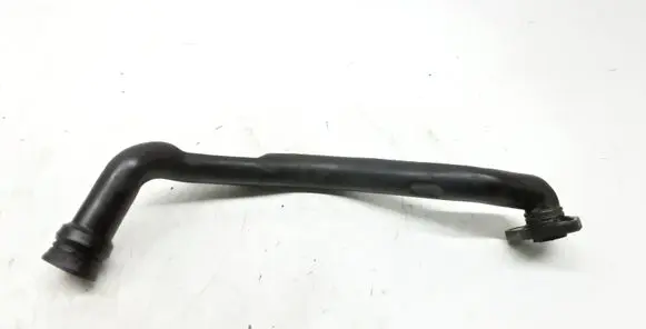 Audi 80 90 S2 B4 Breather hose/pipe 