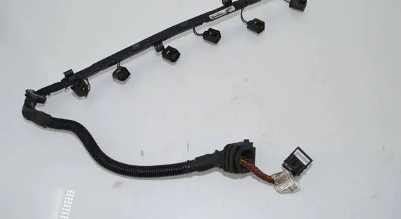 BMW 5 F10 F11 Fuel injector wires 7550666 8583575 12518583575