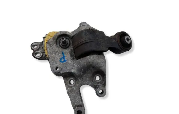 Peugeot Expert Engine mounting bracket 