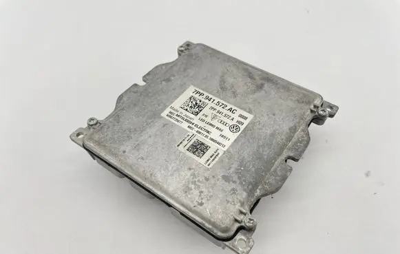 Audi A3 S3 8V Headlight ballast module Xenon 7PP941572A