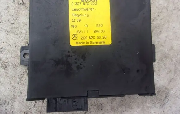 Mercedes-Benz S W220 Light module LCM A2208203026