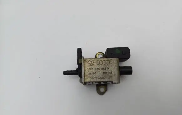 Audi A6 S6 C5 4B Turbo solenoid valve 026906283H