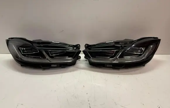 Jaguar I-Pace Headlight/headlamp J9D313W030GA J9D313W029GA