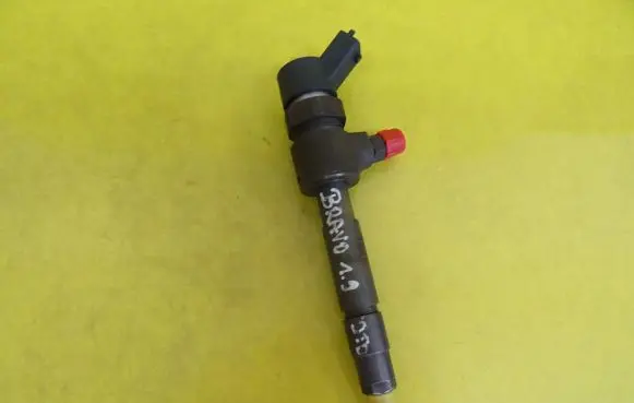 Alfa Romeo 156 Fuel injector 0445110002
