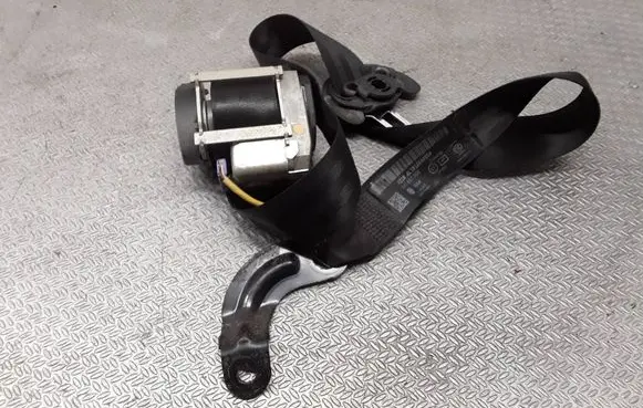 Volkswagen Golf Plus Front seatbelt 5M1857706