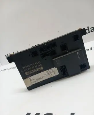 Mercedes-Benz E W211 Door control unit/module A2118200526 2118200526