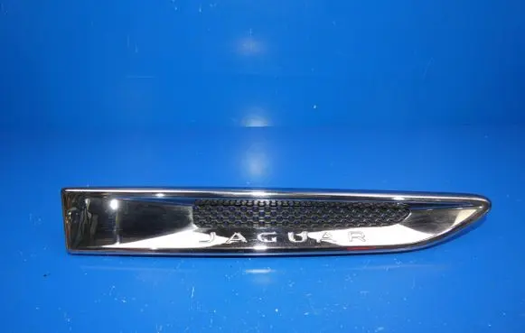 Jaguar XE Fender trim (molding) GX73280B10A