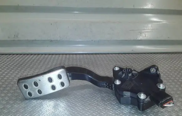 Toyota Yaris Accelerator throttle pedal 7811052020