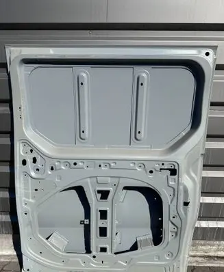 Renault Trafic III (X82) Side sliding door 821013265R