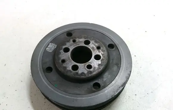 Volkswagen PASSAT B5.5 Crankshaft pulley 038105243F