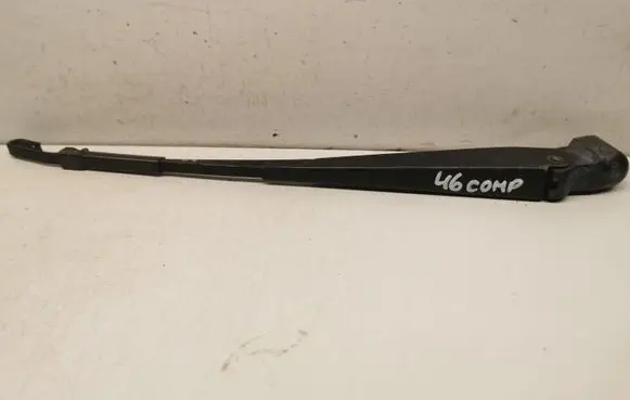 Rear wiper blade arm