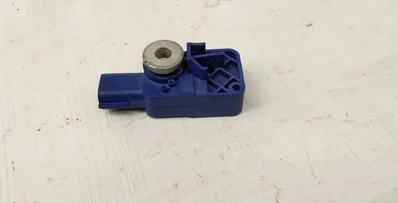 Dacia Dokker Airbag deployment crash/impact sensor 988304337R 5WK44443