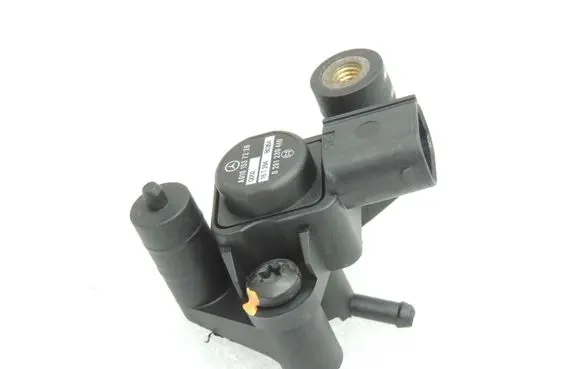 Mercedes-Benz C W205 Air pressure sensor A0101537228 0261230440