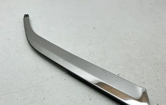 Peugeot 5008 II Rear side glass trim 9827008877