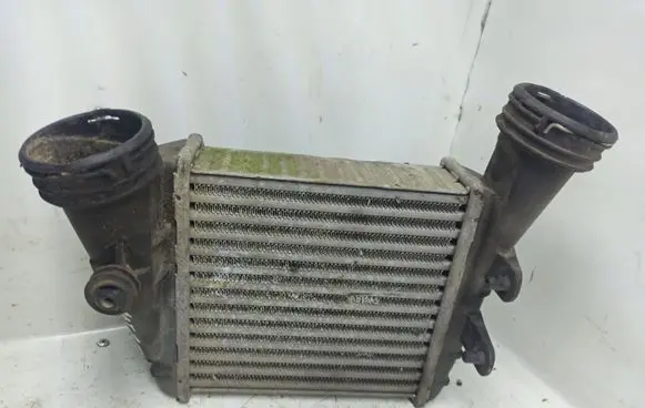 Volkswagen PASSAT B5.5 Intercooler radiator 1790757 3B0145806
