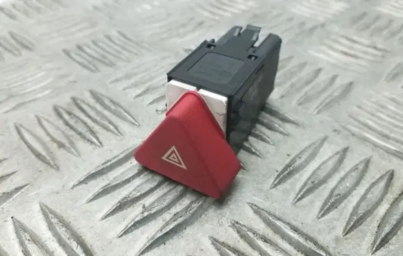 Volkswagen Tiguan Hazard light switch 5M0953509A