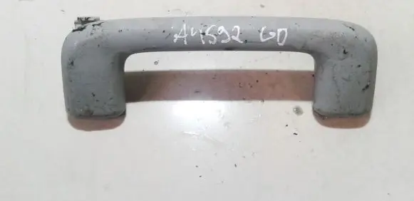 Mitsubishi Outlander Rear interior roof grab handle