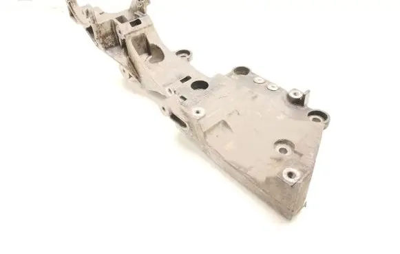 Mitsubishi Outlander Generator/alternator bracket 03G903143E