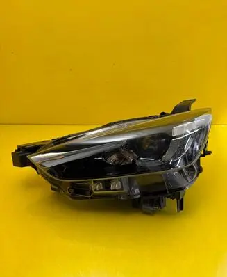 Mazda CX-3 Headlight/headlamp D10E51040