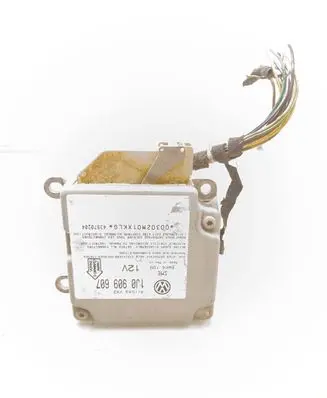 Volkswagen PASSAT B5 Airbag control unit/module 1J0909607