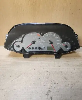Ford Focus Speedometer (instrument cluster) 44ZU119 10841