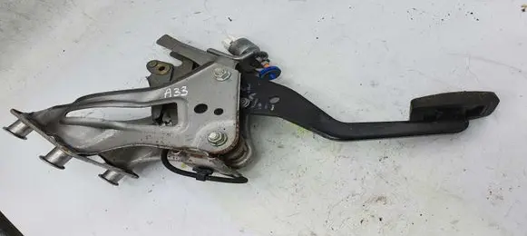Lexus IS 220D-250-350 Brake pedal NOCODE