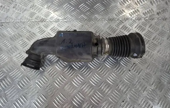 Opel Astra K Air intake duct part 39159737 39161636
