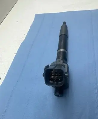 Volvo S90, V90 Fuel injector 31336878