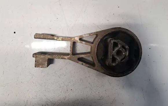 Opel Corsa D Engine mount bracket 55703436