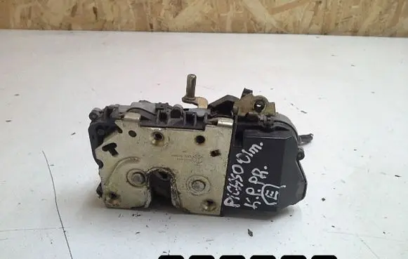 Front door lock