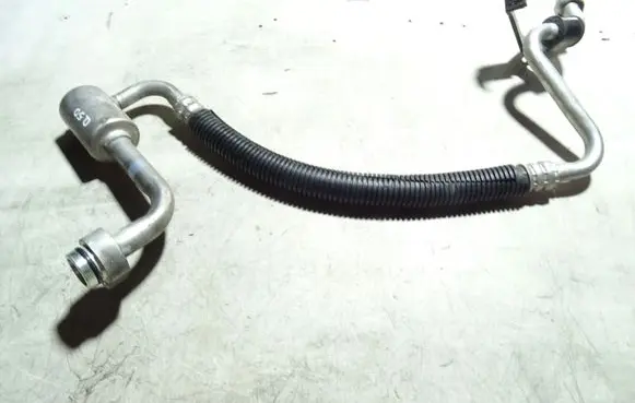 Infiniti Q50 Air conditioning (A/C) pipe/hose