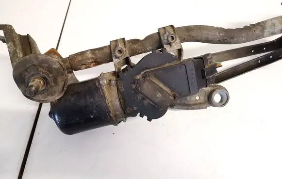 Nissan Note (E11) Wiper motor