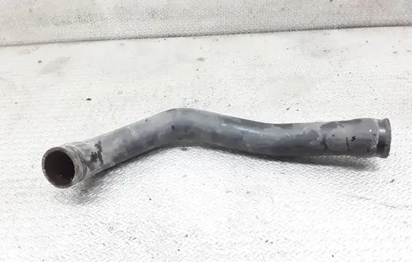 BMW 5 E39 Engine coolant pipe/hose