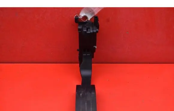 Dacia Sandero Accelerator throttle pedal 180022703R